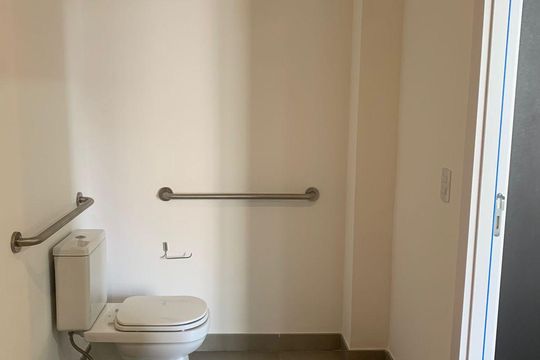 Banheiro de apartamento para alugar com 1 quarto, 40m² em Centro Histórico, Porto Alegre