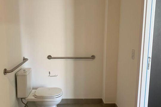 Banheiro de apartamento para alugar com 1 quarto, 40m² em Centro Histórico, Porto Alegre