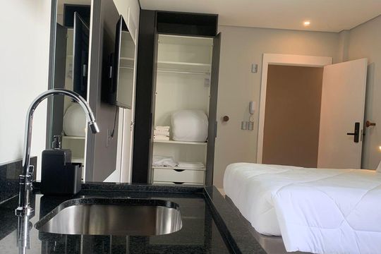 Cozinha de apartamento para alugar com 1 quarto, 40m² em Centro Histórico, Porto Alegre