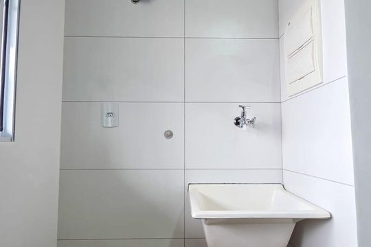 Sala/Cozinha de kitnet/studio para alugar com 1 quarto, 25m² em Jardim Domitila, São Paulo