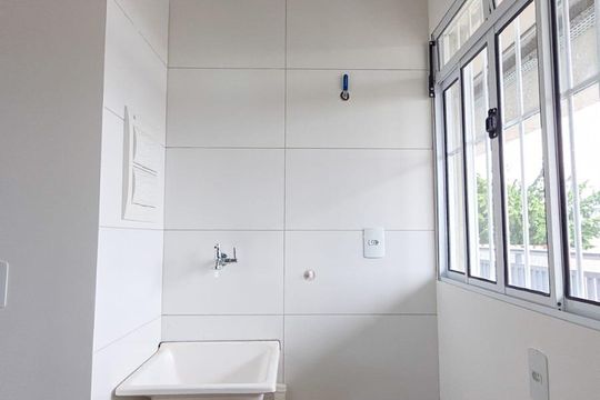 Sala/Cozinha de kitnet/studio para alugar com 1 quarto, 20m² em Jardim Domitila, São Paulo