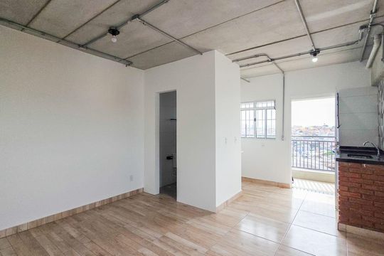 Sala/Cozinha de kitnet/studio para alugar com 1 quarto, 20m² em Jardim Domitila, São Paulo