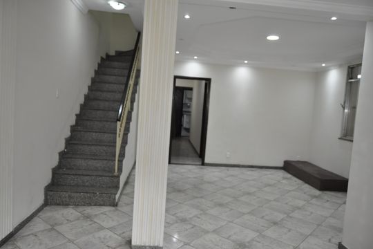 Casa para alugar com 5 quartos, 450m² em Méier, Rio de Janeiro