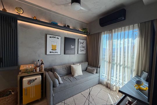 Sala de apartamento à venda com 1 quarto, 34m² em Jacarepaguá, Rio de Janeiro