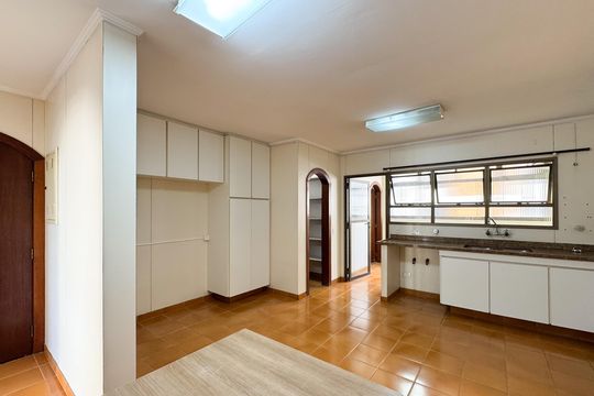 Cozinha  de apartamento à venda com 3 quartos, 230m² em Jardim do Mar, São Bernardo do Campo