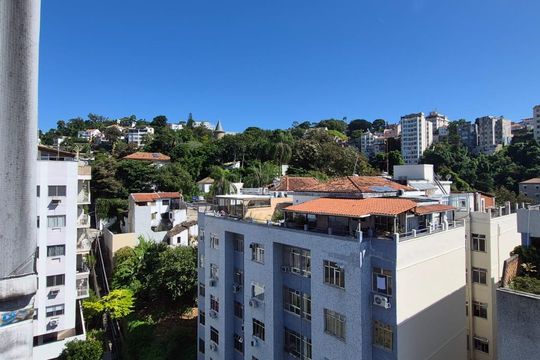Vista de apartamento à venda com 2 quartos, 75m² em Glória, Rio de Janeiro