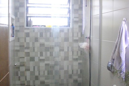 Banheiro social de casa de condomínio à venda com 3 quartos, 100m² em Ponte Grande, Guarulhos
