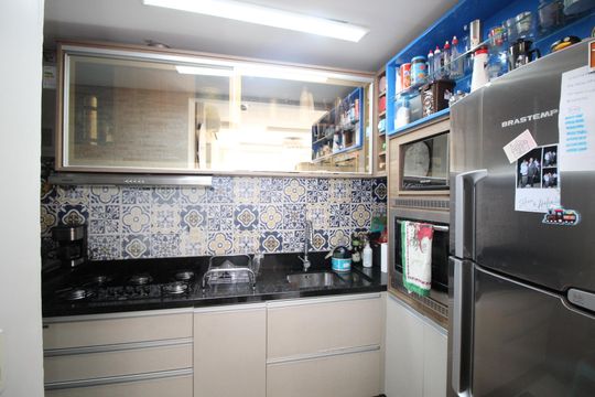 Cozinha de apartamento à venda com 2 quartos, 49m² em Passo das Pedras, Porto Alegre