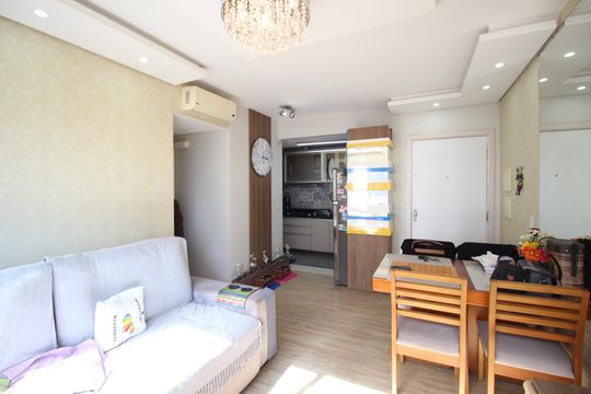 Sala de apartamento à venda com 2 quartos, 49m² em Passo das Pedras, Porto Alegre