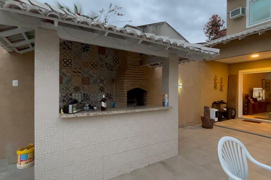 Área externa de casa de condomínio à venda com 4 quartos, 360m² em Recreio dos Bandeirantes, Rio de Janeiro