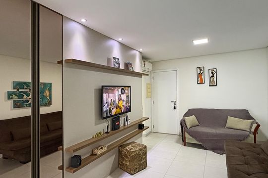 Sala de apartamento para alugar com 1 quarto, 45m² em Gonzaga, Santos