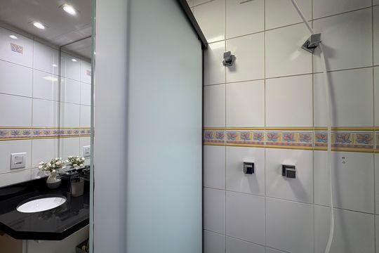 Banheiro de apartamento à venda com 3 quartos, 77m² em Vila Pirituba, São Paulo