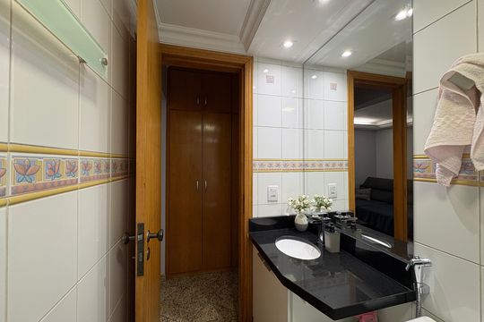 Banheiro de apartamento à venda com 3 quartos, 77m² em Vila Pirituba, São Paulo