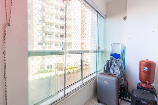 Varanda de apartamento à venda com 2 quartos, 48m² em Padroeira, Osasco