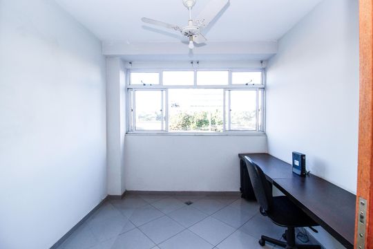Escritório de apartamento para alugar com 5 quartos, 147m² em Padre Eustáquio, Belo Horizonte
