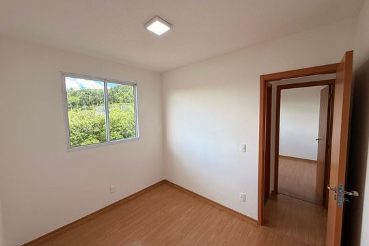 Quarto 2 de apartamento à venda com 2 quartos, 40m² em Chácara das Pedras, Porto Alegre