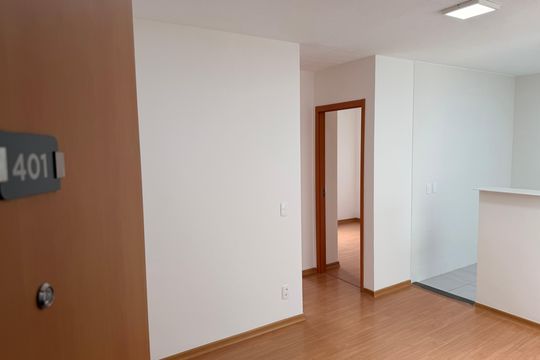 Sala de apartamento à venda com 2 quartos, 40m² em Chácara das Pedras, Porto Alegre