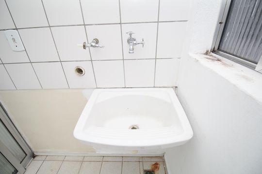 Área de Serviço - Tanque de apartamento para alugar com 2 quartos, 70m² em Jardim Vera Cruz(zona Sul), São Paulo