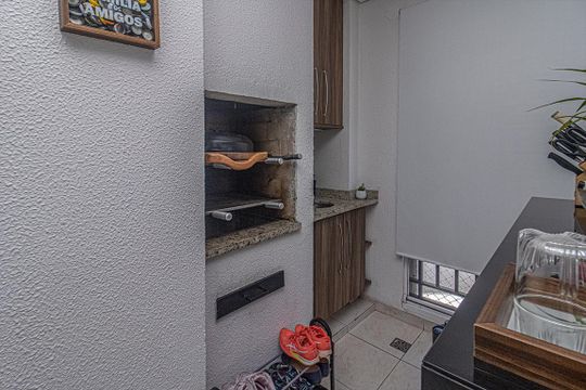 sacada_5 de apartamento à venda com 3 quartos, 113m² em Vila Gumercindo, São Paulo