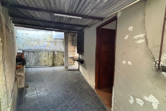 Quintal  de casa à venda com 2 quartos, 65m² em Parque Boturussu, São Paulo