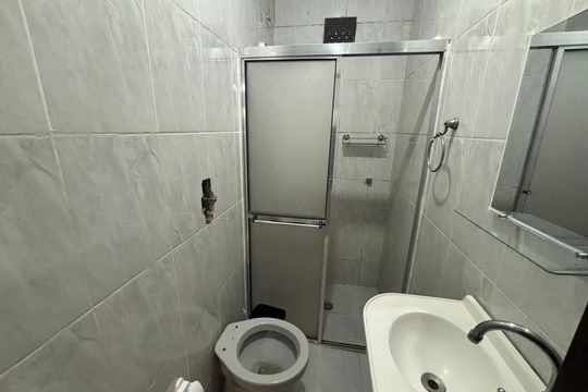 Banheiro 1 de casa à venda com 2 quartos, 65m² em Parque Boturussu, São Paulo