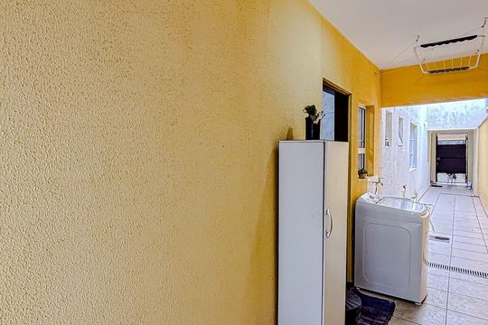 Área de Serviço de casa para alugar com 5 quartos, 250m² em Chácara Califórnia, São Paulo