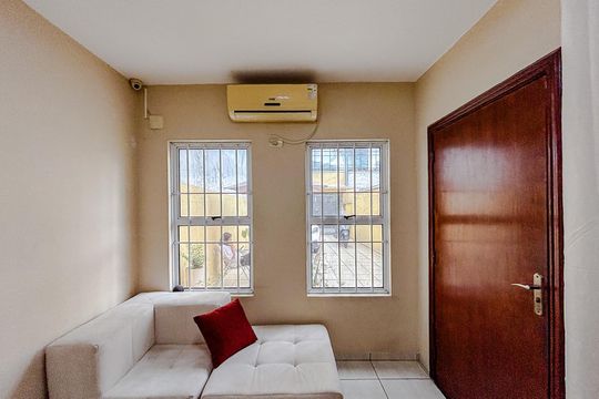 Casa para alugar com 5 quartos, 250m² em Chácara Califórnia, São Paulo