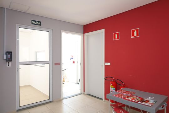 Área comum - Saguão do prédio de apartamento para alugar com 2 quartos, 38m² em Itaquera, São Paulo