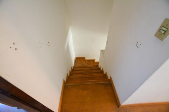 Escada de casa de condomínio para alugar com 2 quartos, 90m² em Jardim Dracena, São Paulo