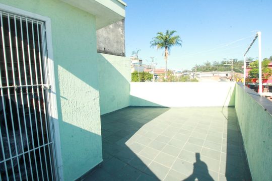 Quintal de casa à venda com 3 quartos, 120m² em Jardim Cambui, Santo André