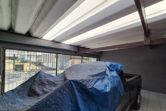 Garagem de casa à venda com 2 quartos, 160m² em Paulicéia, São Bernardo do Campo
