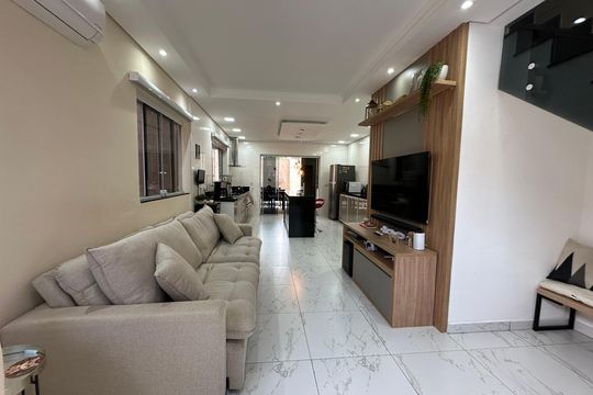 Casa de Condomínio à venda com 2 quartos, 118m² em Alphaville, Santana de Parnaíba