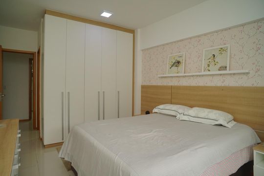 Quarto 3 de apartamento à venda com 3 quartos, 104m² em Camboinhas, Niterói