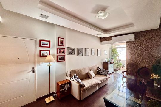 Sala de apartamento para alugar com 2 quartos, 90m² em Leblon, Rio de Janeiro