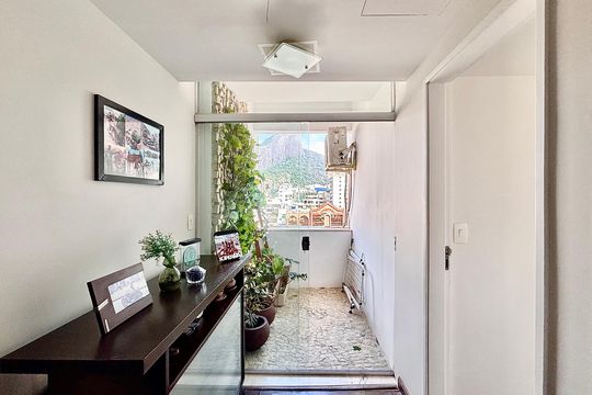 Varanda da sala de apartamento para alugar com 2 quartos, 90m² em Leblon, Rio de Janeiro