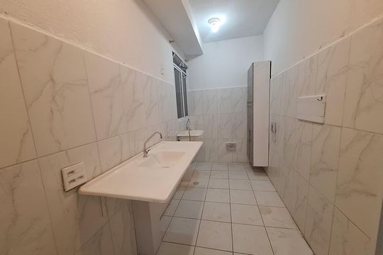 Sala/cozinha de apartamento para alugar com 2 quartos, 33m² em Caxangá, Suzano