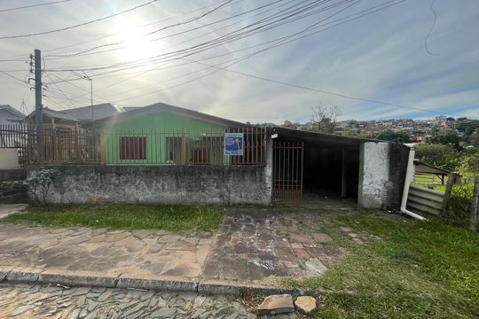 Fachada de casa à venda com 2 quartos, 96m² em Petrópolis, Novo Hamburgo
