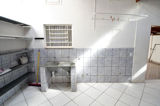 Área de Serviço de casa à venda com 1 quarto, 216m² em Vila Angelino Rossi, Campinas
