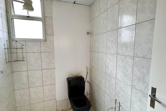 Banheiro de apartamento para alugar com 2 quartos, 49m² em Vila Alzira, Guarulhos
