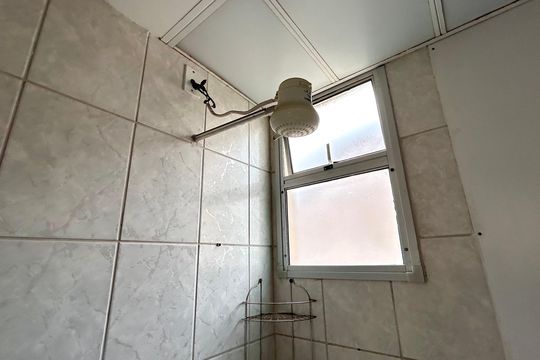 Banheiro de apartamento para alugar com 2 quartos, 49m² em Vila Alzira, Guarulhos