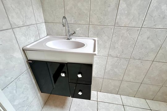 Banheiro de apartamento para alugar com 2 quartos, 49m² em Vila Alzira, Guarulhos