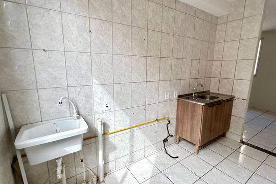 Área de Serviço de apartamento para alugar com 2 quartos, 49m² em Vila Alzira, Guarulhos