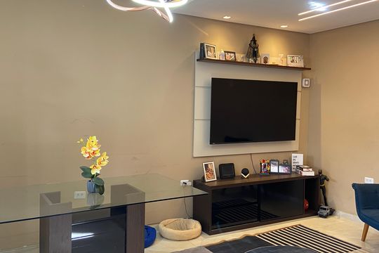 Sala de casa para alugar com 3 quartos, 250m² em Km 18, Osasco
