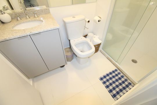 Banheiro social de apartamento para alugar com 2 quartos, 58m² em Jardim Esplanada, São José dos Campos