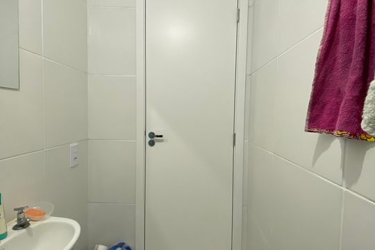 Banheiro de apartamento à venda com 2 quartos, 32m² em Parque Novo Mundo, São Paulo