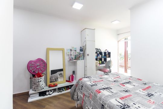 Quarto 3 - Suíte de casa para alugar com 3 quartos, 200m² em Jardim Itapemirim, São Paulo
