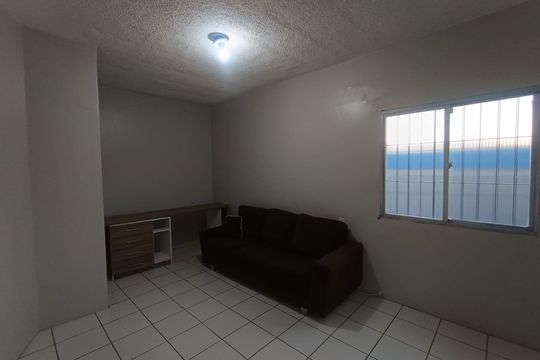 Sala de apartamento para alugar com 3 quartos, 60m² em Navegantes, Porto Alegre