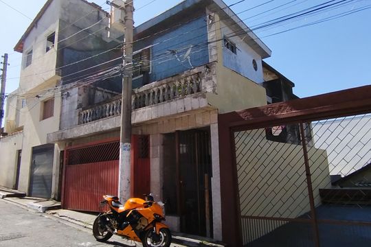 Casa à venda com 5 quartos, 192m² em São Lucas, São Paulo