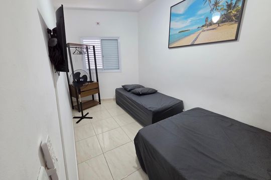 Quarto 1 de casa de condomínio para alugar com 2 quartos, 70m² em Princesa, Praia Grande