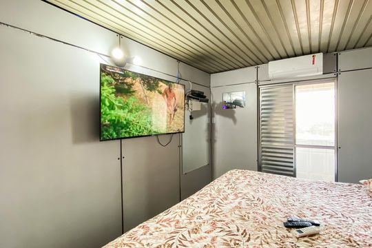 Suite  de casa à venda com 3 quartos, 300m² em Burgo Paulista, São Paulo
